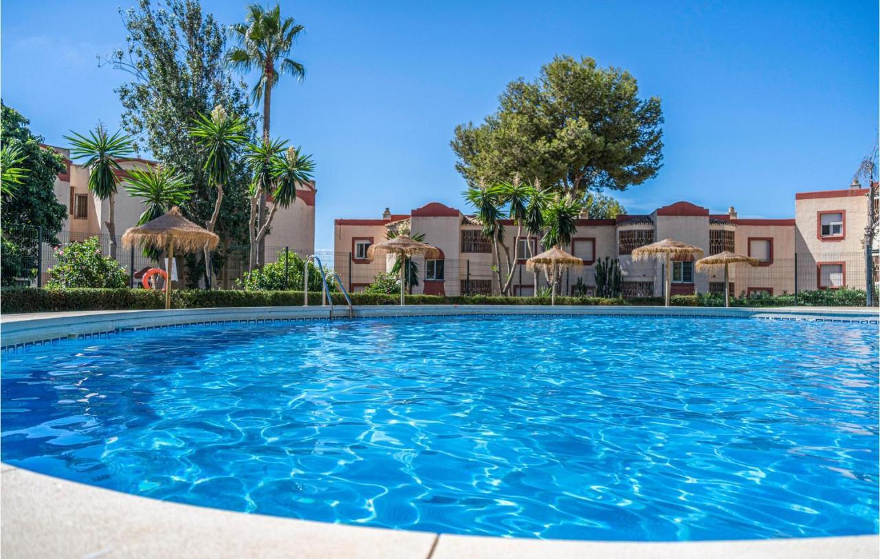 Apartamento 2 Bedroom Amazing In *